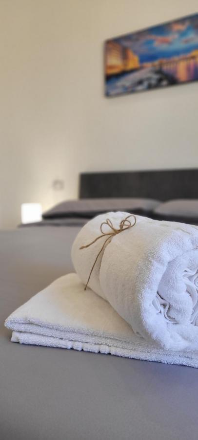 Erre Home نابولي المظهر الخارجي الصورة
