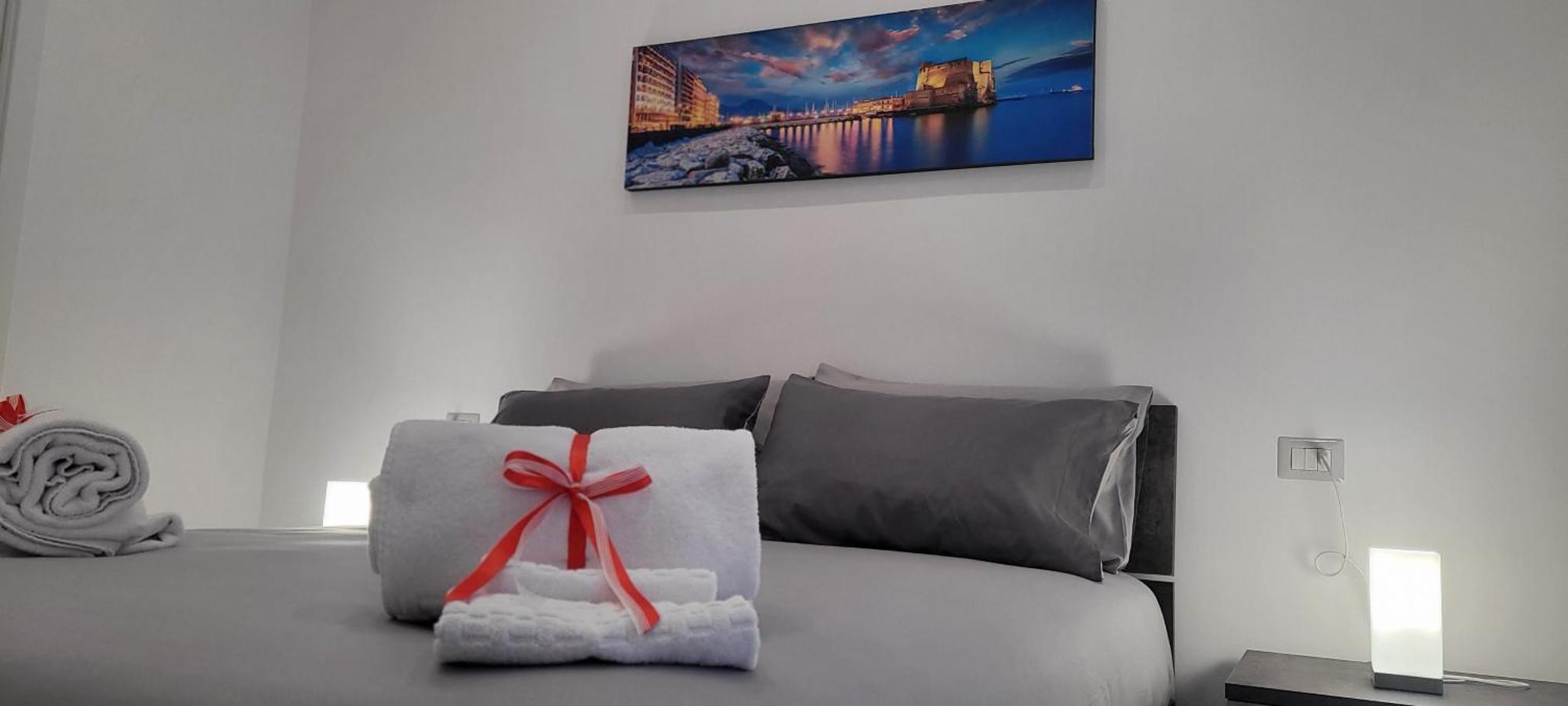 Erre Home نابولي المظهر الخارجي الصورة